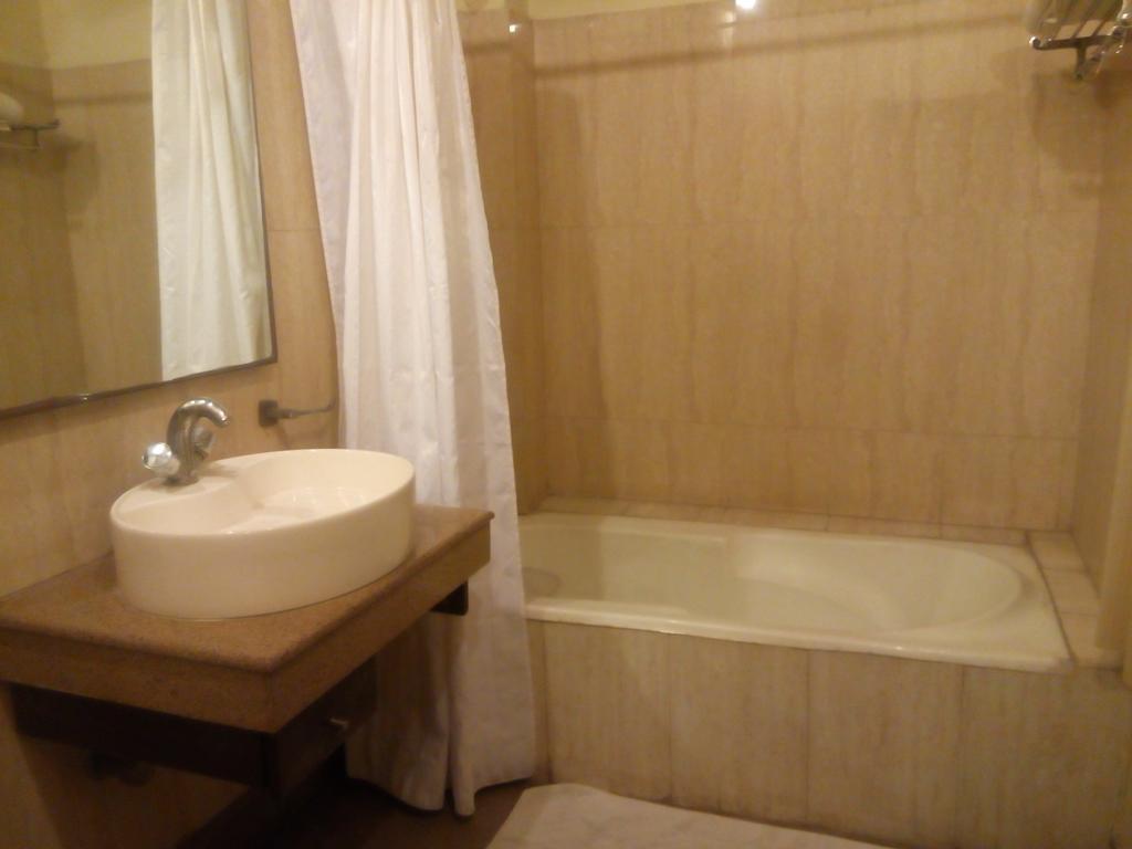 Surya Palace 2* New Delhi